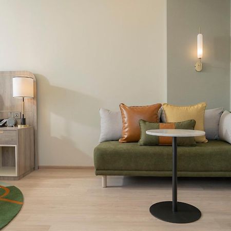 Staybridge Suites Bangkok Sukhumvit By Ihg Buitenkant foto