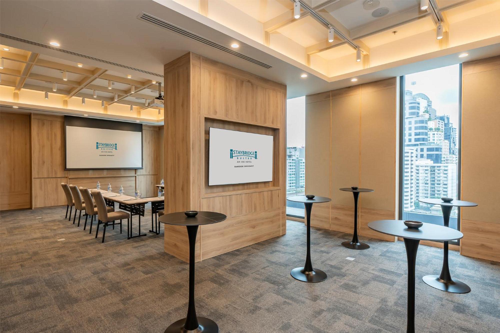 Staybridge Suites Bangkok Sukhumvit By Ihg Buitenkant foto
