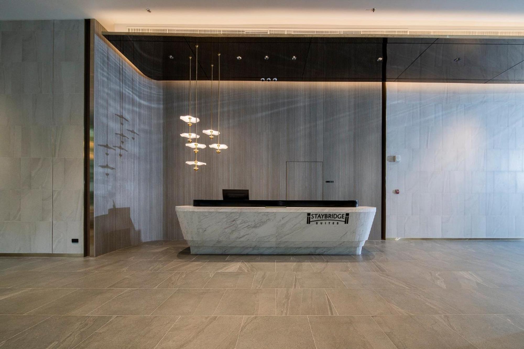 Staybridge Suites Bangkok Sukhumvit By Ihg Buitenkant foto