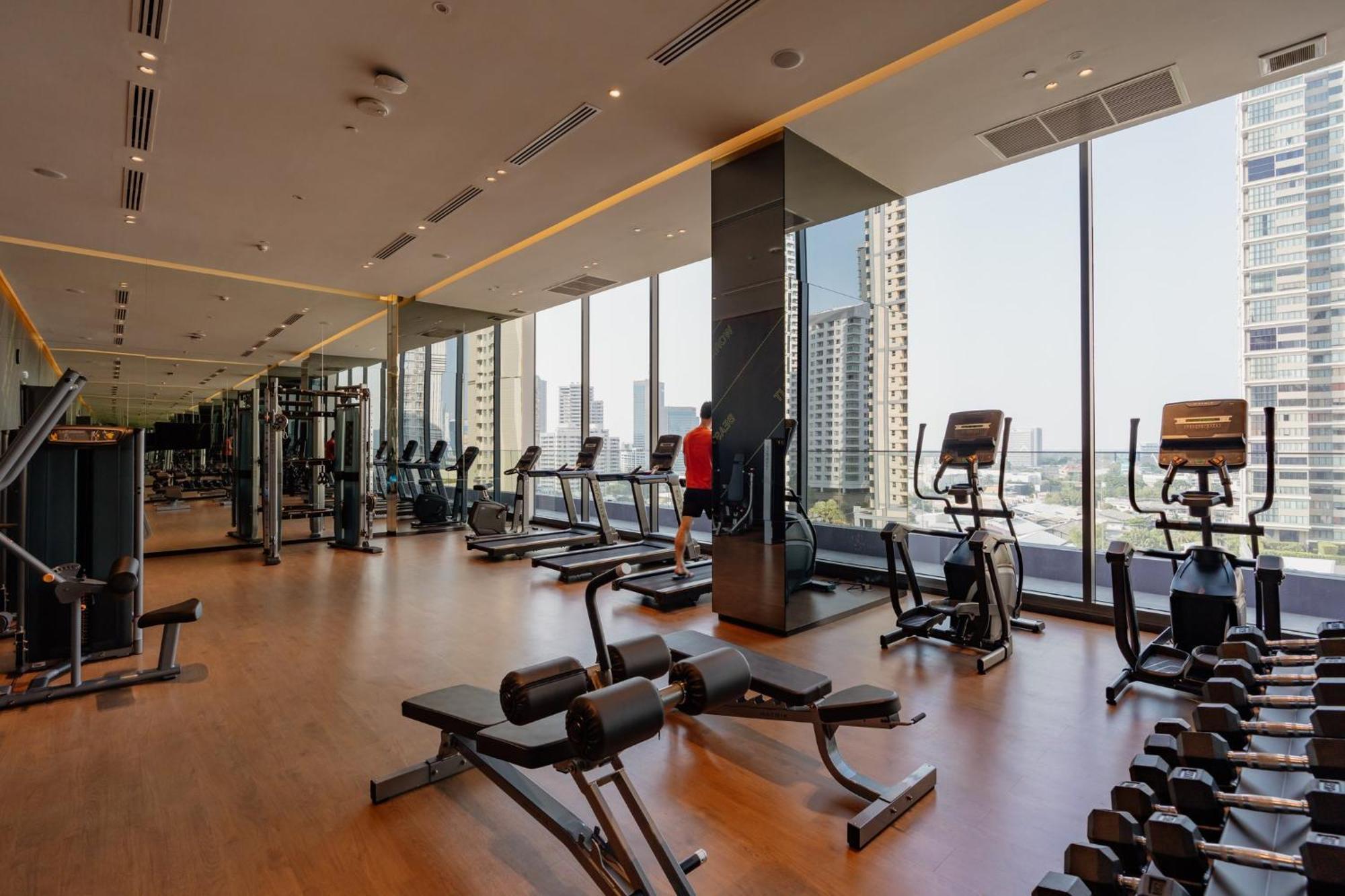 Staybridge Suites Bangkok Sukhumvit By Ihg Buitenkant foto