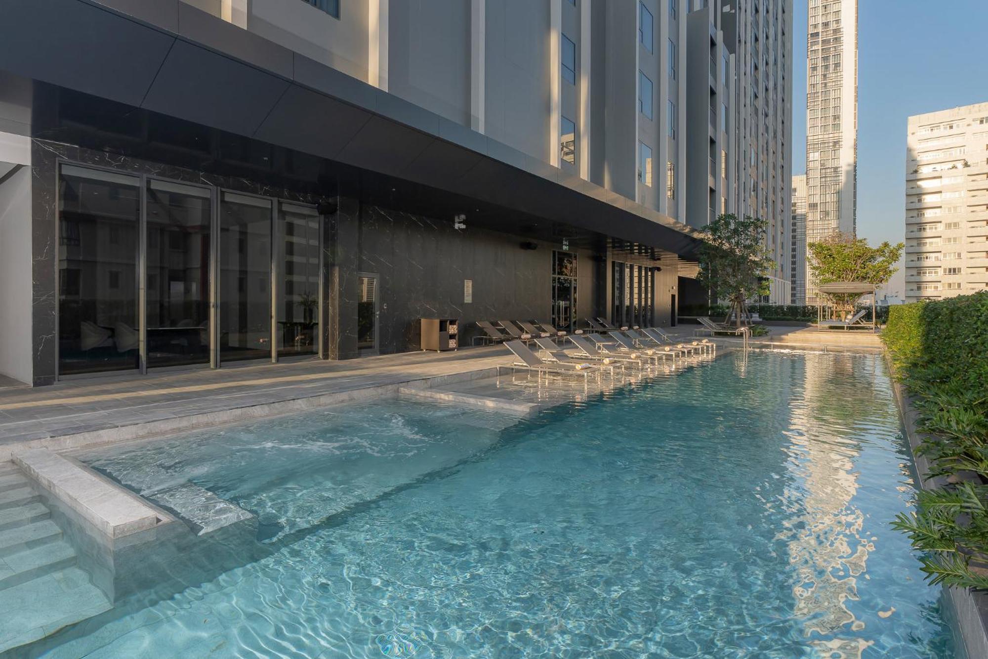 Staybridge Suites Bangkok Sukhumvit By Ihg Buitenkant foto